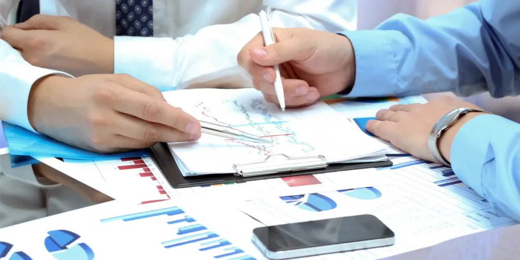 Why-Should-Businesses-Hire-A-Business-Strategy-Consultant