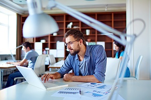 a person assigning and tracking tasks in CRM software
